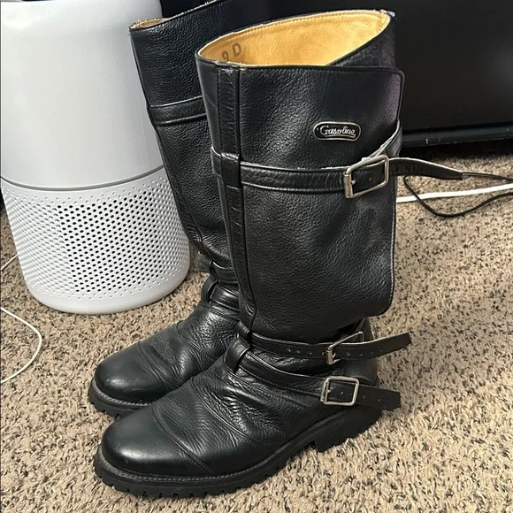 Black Leather Buckle Boots